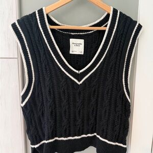 Abercrombie & Fitch Black V-Neck Sweater Vest